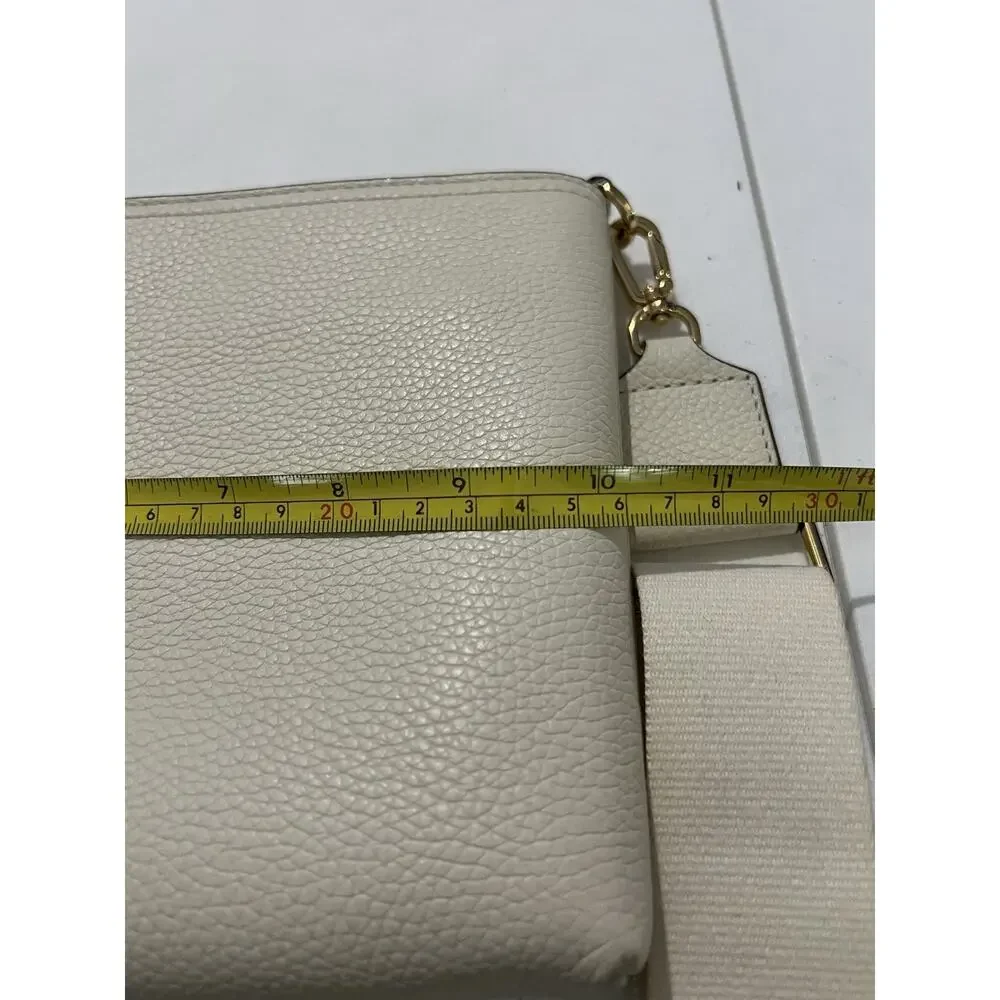 Tory Burch swing crossbody bag cream Adjustable Strap Excellent Condition
